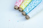 画像1: 「るんるん」ロングピッチ芯白ポンポン / 30g 300m　4色展開 (1)