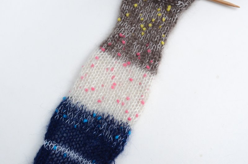 画像12: 「るんるん」ロングピッチ芯白ポンポン / 30g 300m　4色展開 (12)