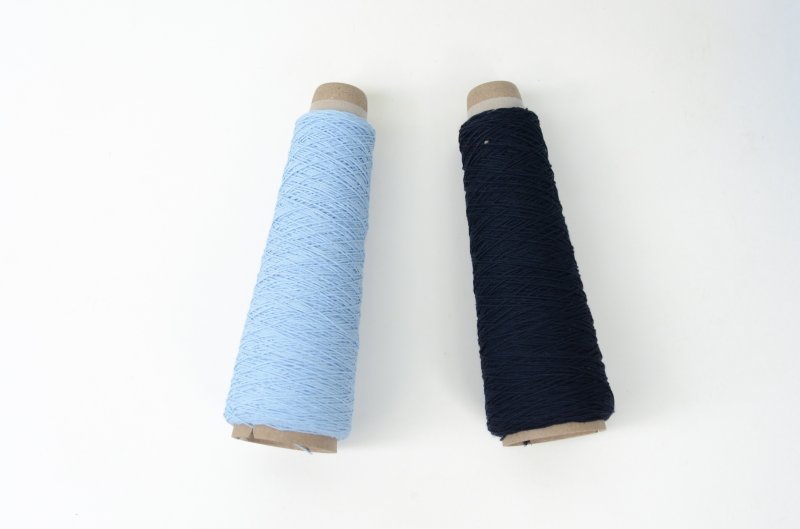 画像1: 中細 アイスコットン100%(Z撚り)  50g/200m巻　3色 (1)