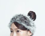 画像1: フリーパターンデータ 「そっと」「あたかも」で編む ファーヘアバンド (1)